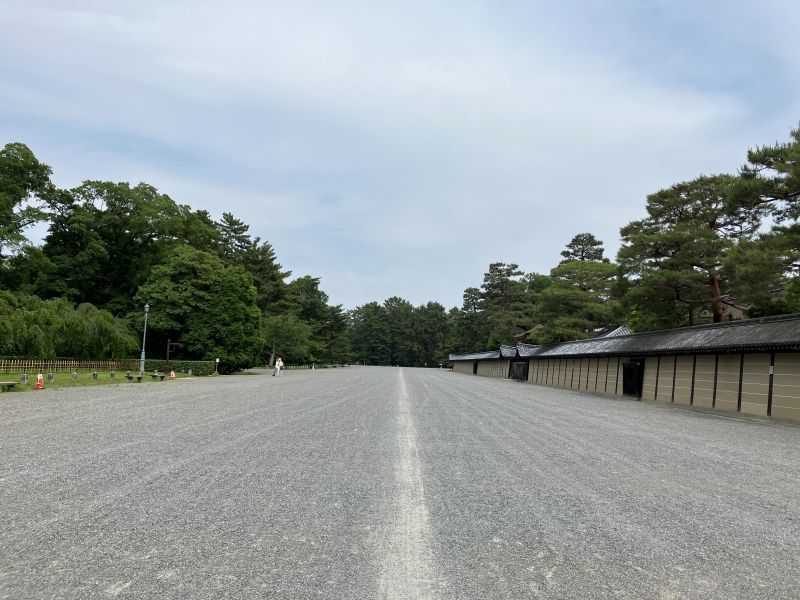 京都御苑一本道