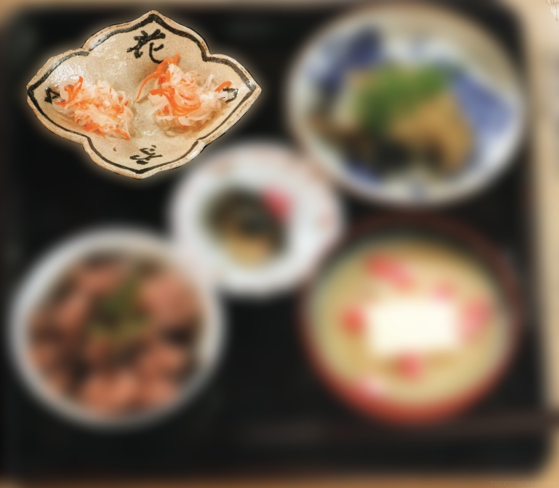 おなますが2つに分かれている。